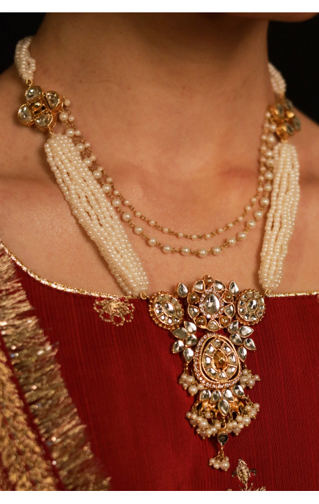Gulnaar (Mala)